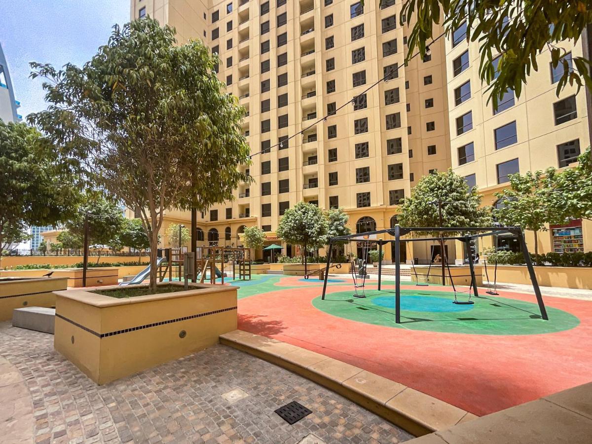 Higuests - Amazing Sea Views From 2br In Jbr Apartment Dubai