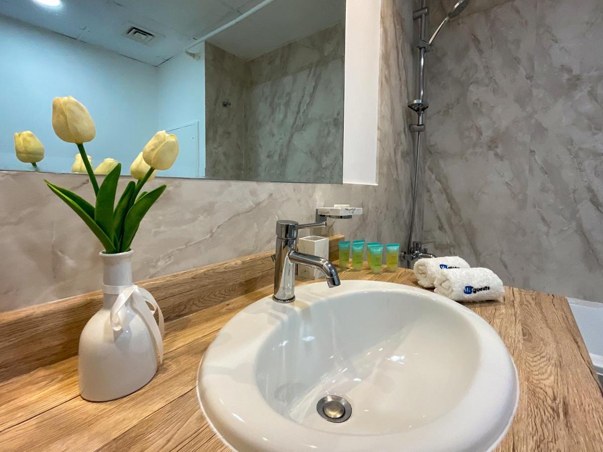 Higuests - Amazing Sea Views From 2br In Jbr Apartment