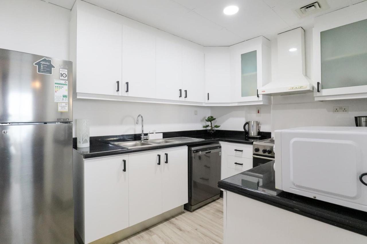 Higuests - Amazing Sea Views From 2br In Jbr Apartment Dubai