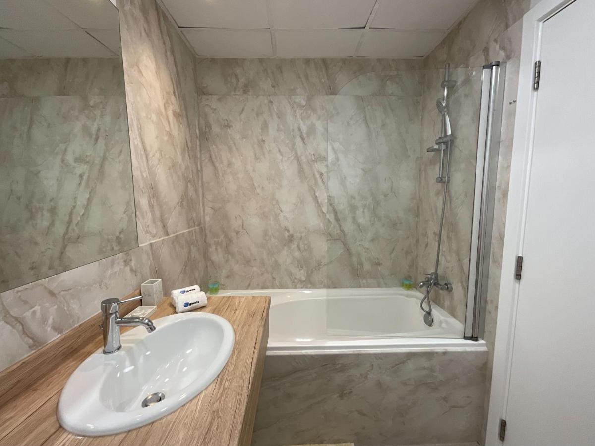 Higuests - Amazing Sea Views From 2br In Jbr * Dubai