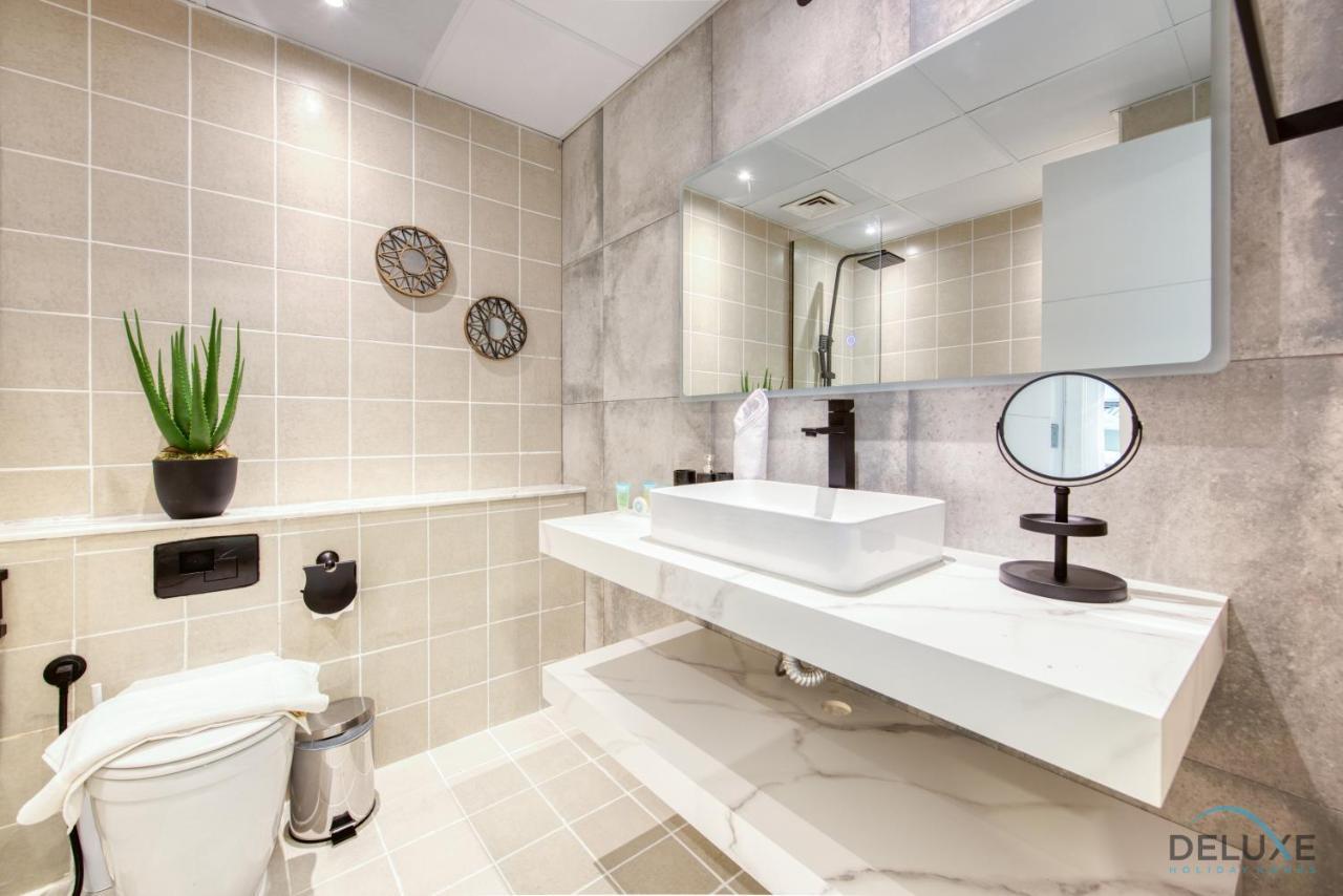 Elegant 2br At The Point Marina By Deluxe Homes *