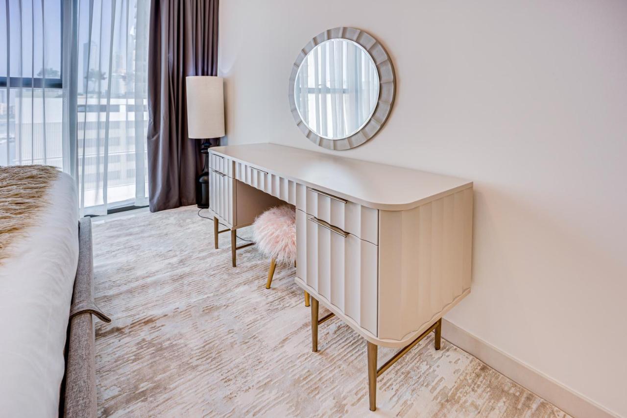 Lovely In Vista Tower, Beachfront Dubai