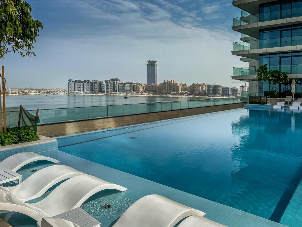 Lovely In Vista Tower, Beachfront * Dubai