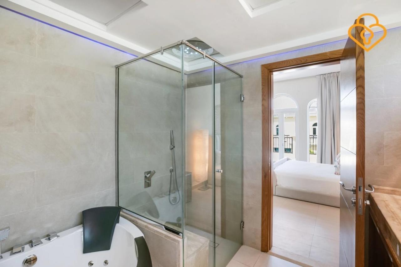 Keysplease 4 Bed Jacuzzi & Pool Jumeirah Park *