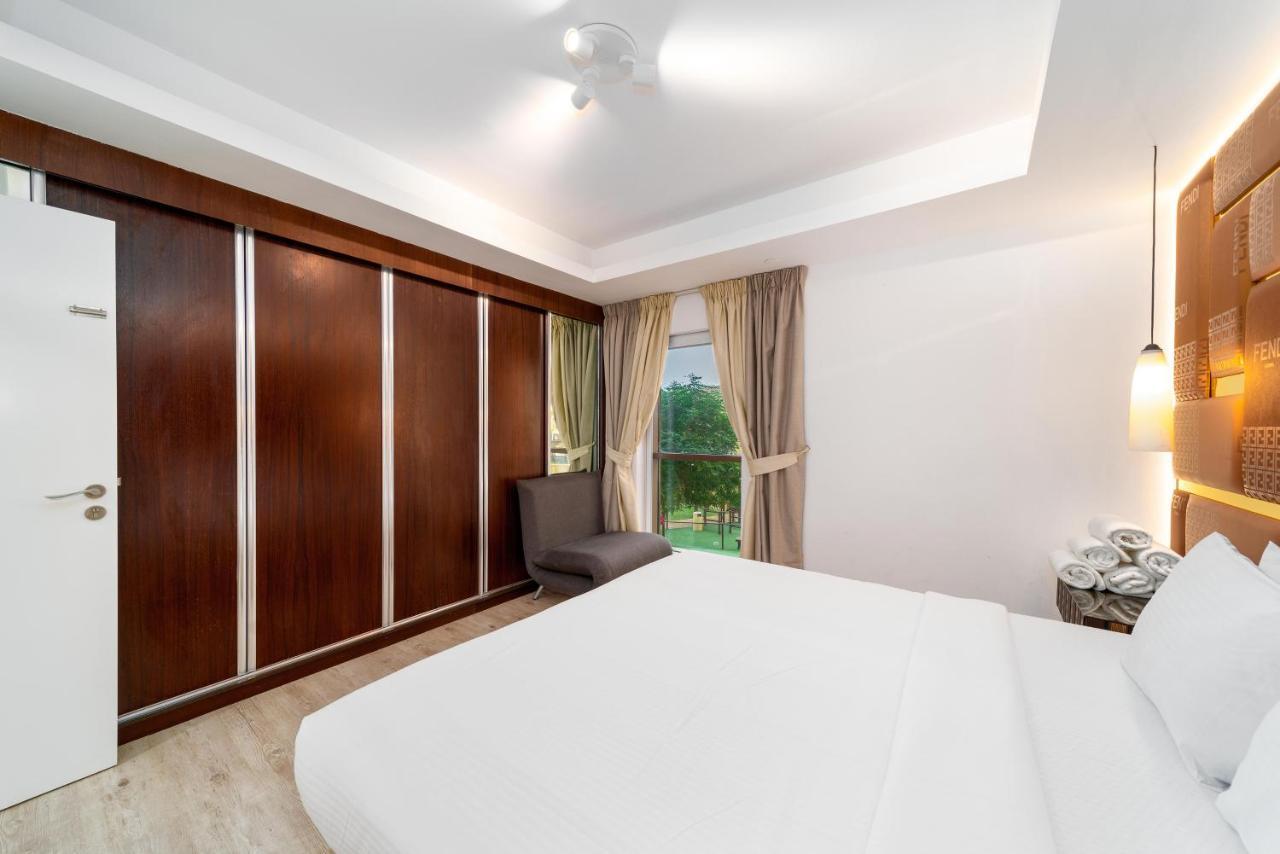 Elan 5-bedroom Beach Apartment Dubai