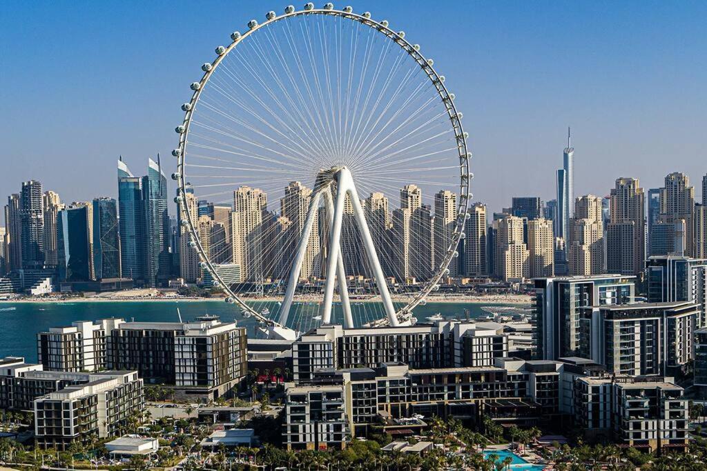 Apartment La Buena Vida Homes: Beachfront Luxury In Jbr