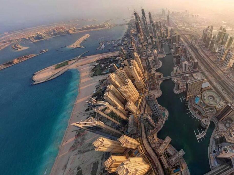Apartment La Buena Vida Homes: Beachfront Luxury In Jbr Dubai