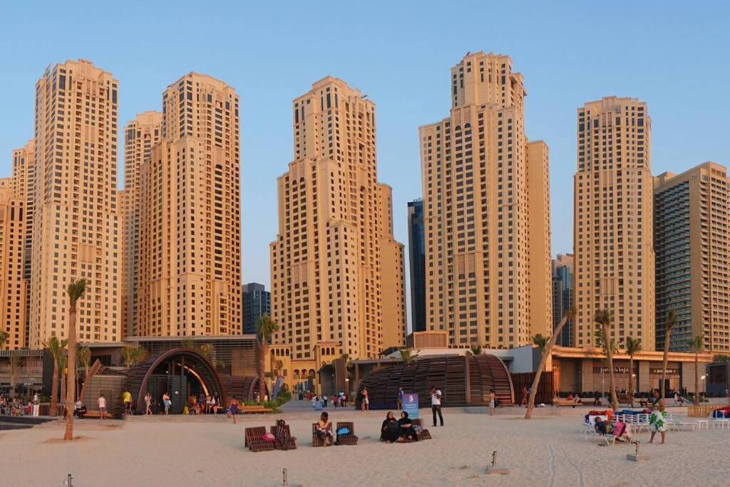 La Buena Vida Homes: Beachfront Luxury In Jbr * Dubai