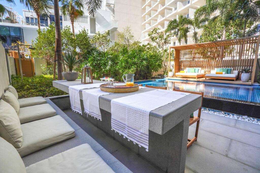 Apartment Private Pool Apt. Five Palm Jumeirah Up To 6guest Dubai