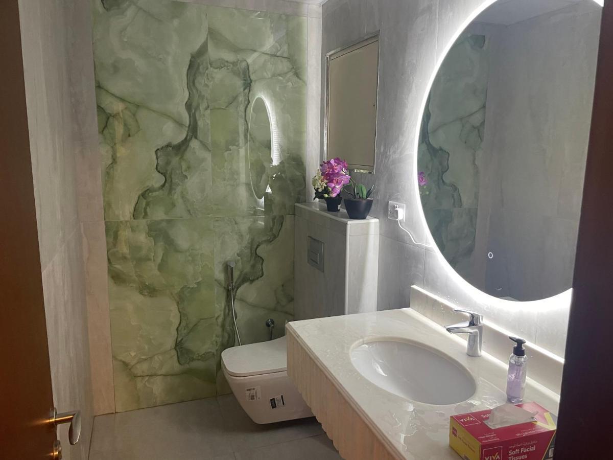 Apartment Usmans 1 Bedroom 4 Beds Jbr Huge Sea View 120 Sqm 2 Balconies *
