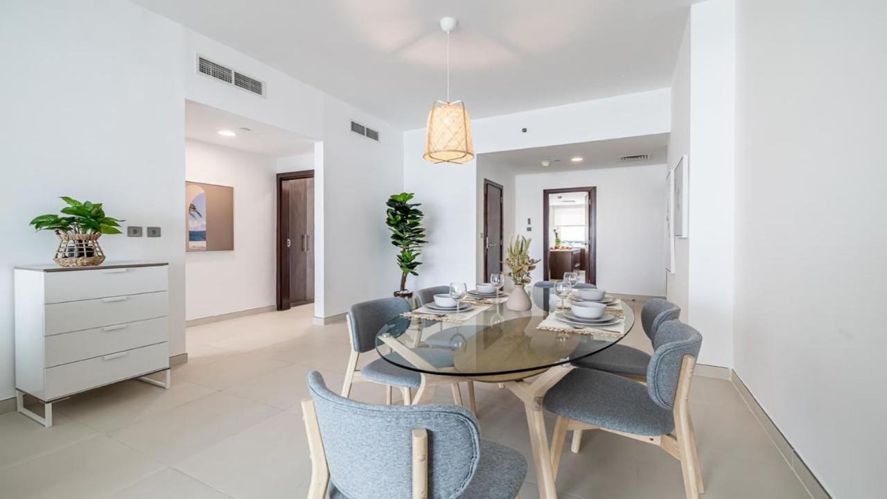 Apartment Hashtag - Luxury 2bdr On The Palm Azure Residences Dubai