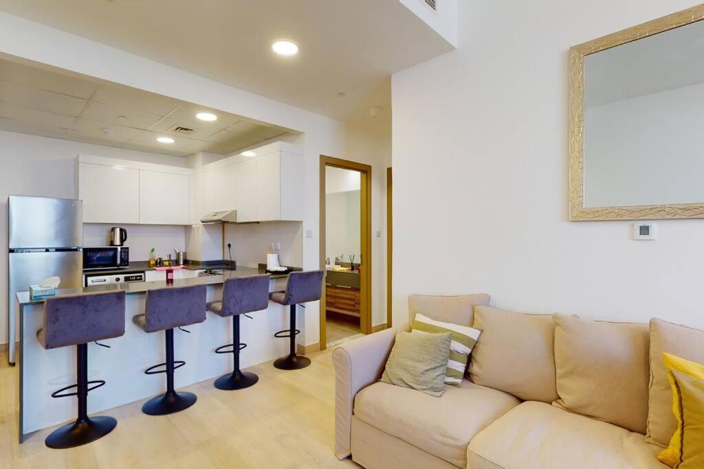 Daire Lovely And Spacious 1 Bedroom With Extra Sofa Bed