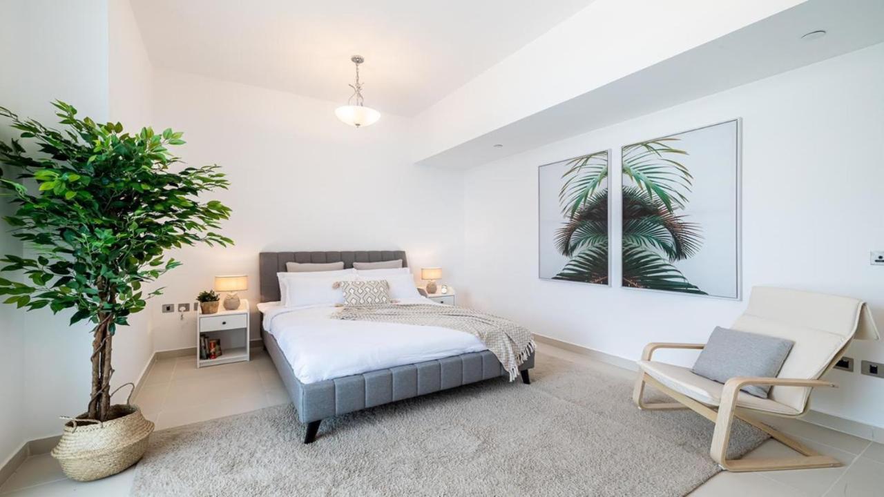 Hashtag - Luxury 2bdr On The Palm Azure Residences Dubai