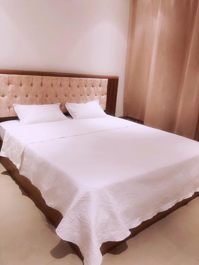 Altoot Hotel
