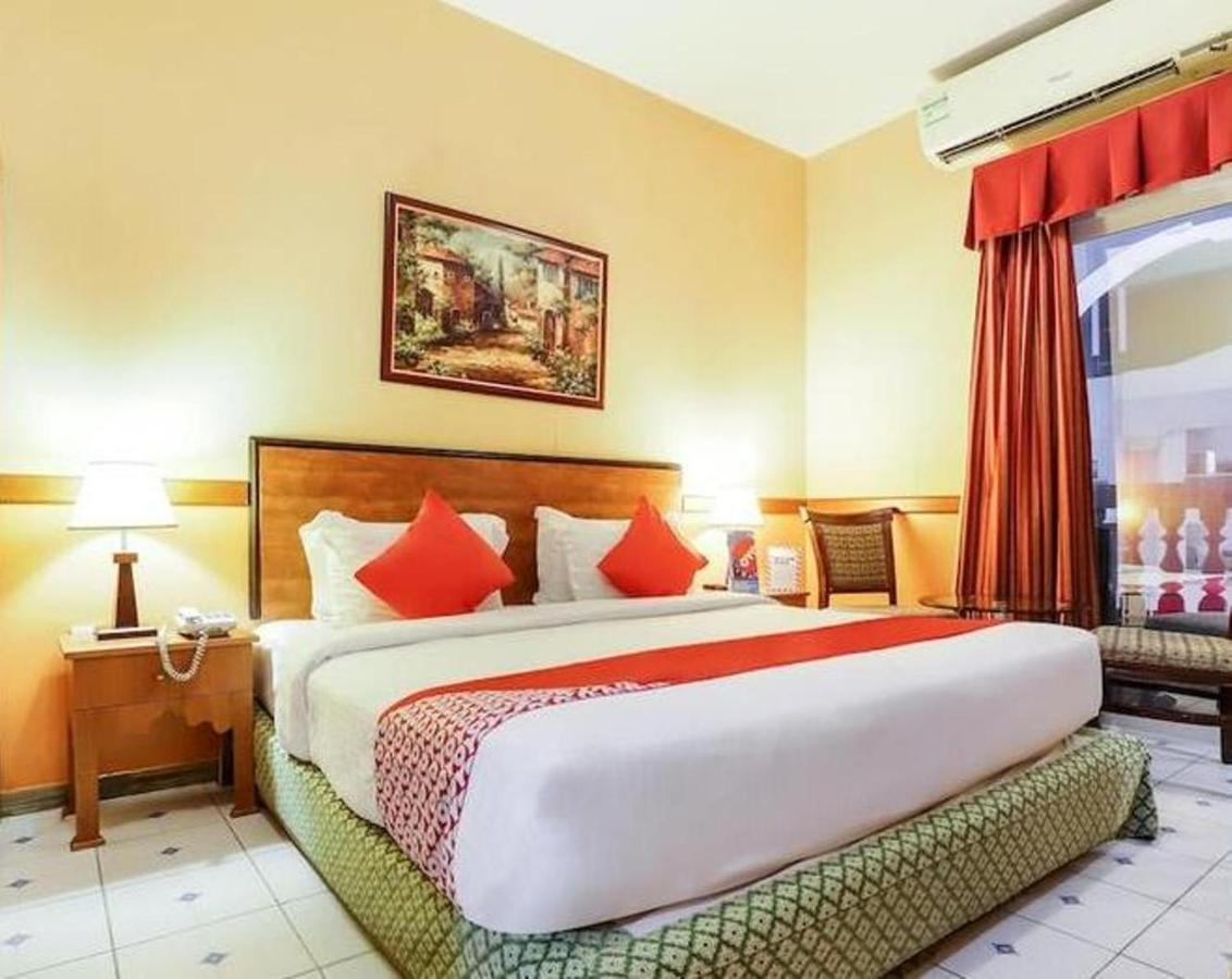Middle East - Hotel