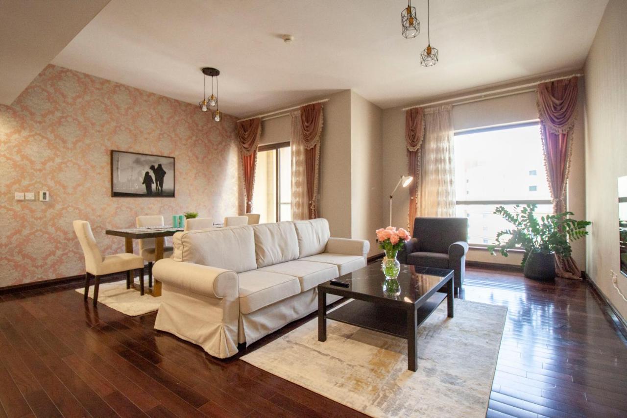 La Buena Vida Homes: Beachfront Luxury In Jbr Apartment Dubai