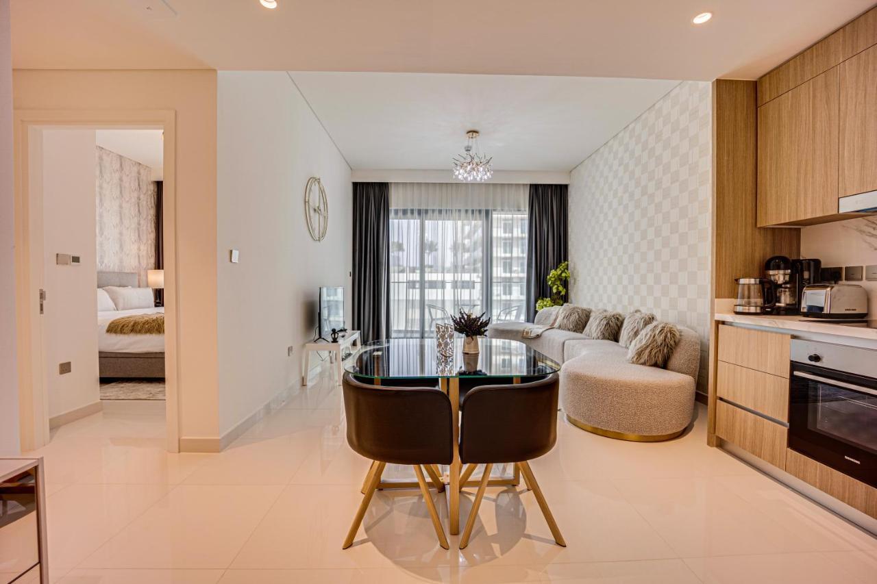 Lovely In Vista Tower, Beachfront *