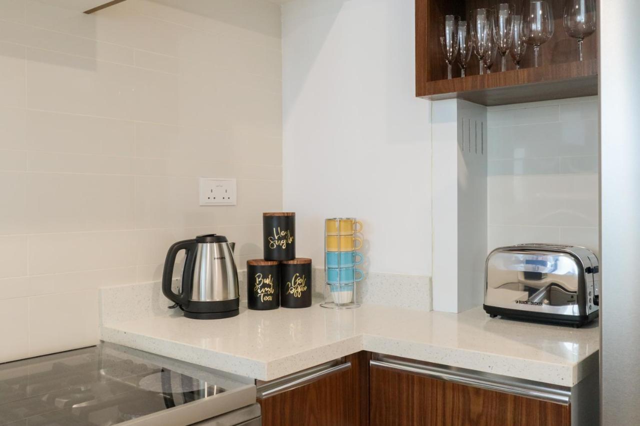 Higuests - Spacious Near Zabeel Park With Panoramic Views *