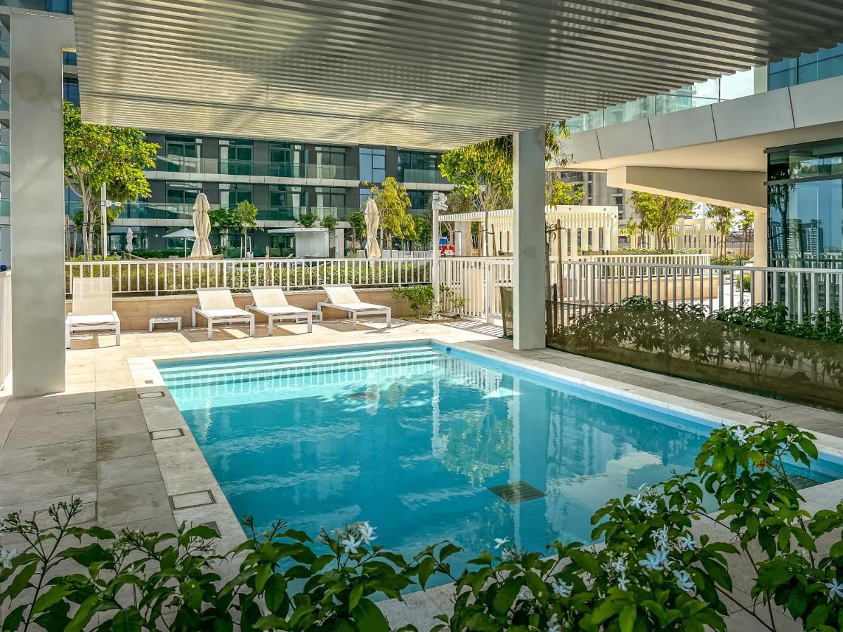 Apartment Lovely In Vista Tower, Beachfront Dubai