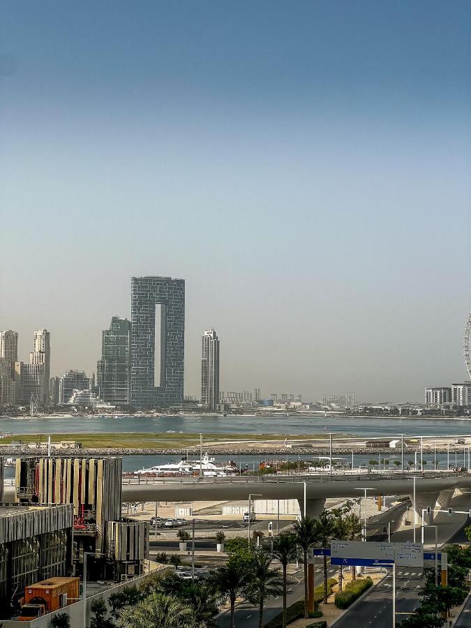 Apartment Lovely In Vista Tower, Beachfront