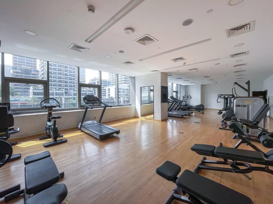 Cozy Studio In Sparkle Tower Jbr By Suiteable Apartment Dubai