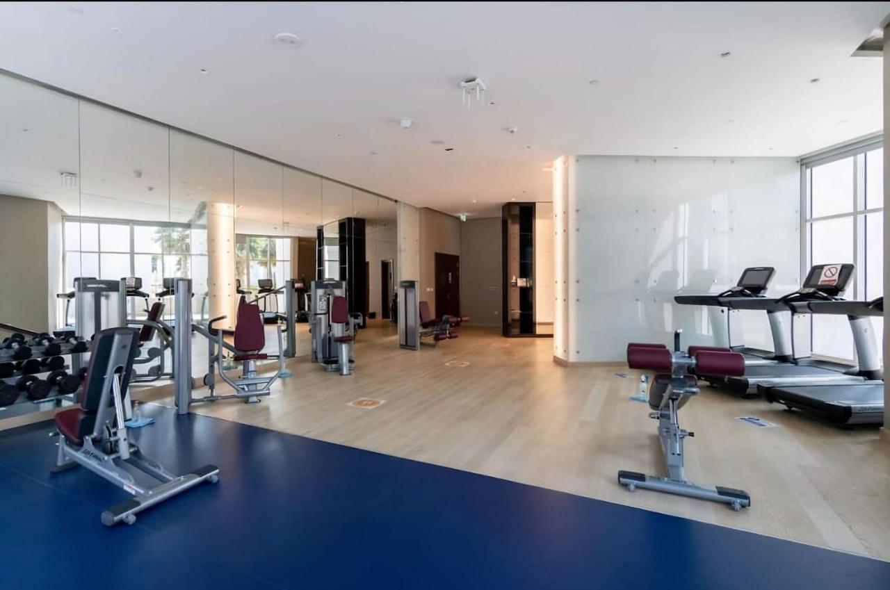 5-star Luxury Studio Near Burj Khalifa With Amazing Canal & View!