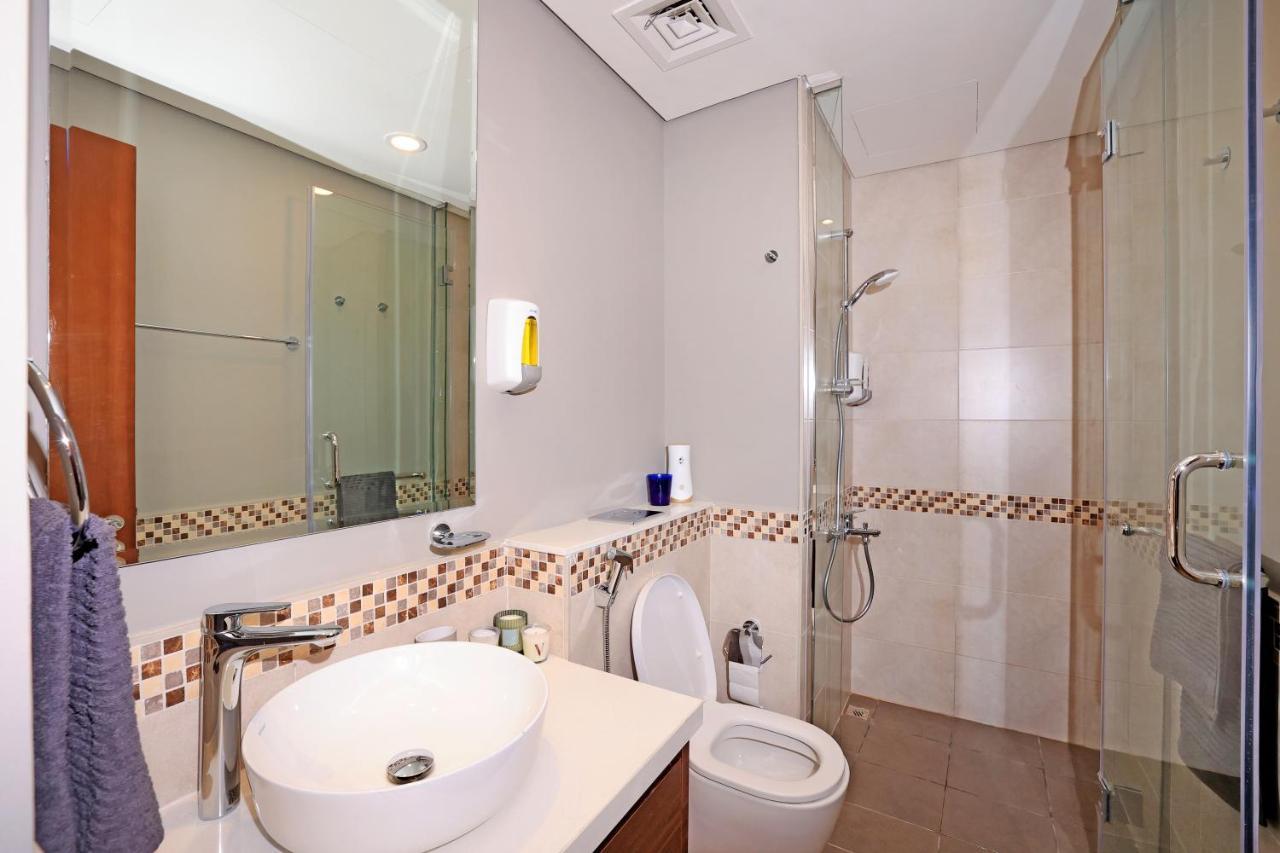 Reva Residences - 5 Min To Center Downtown - Views To The Canal Apartment *
