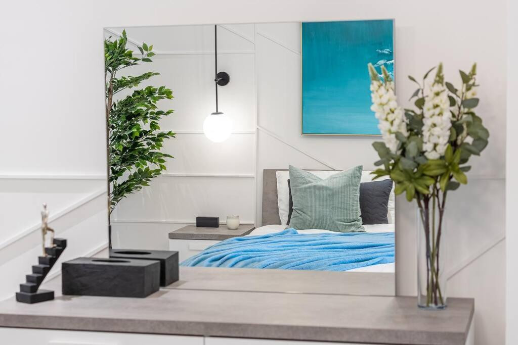 Daire Ultimate / 4 Beds / Private / The Palm / Beachfront / Upgraded / Full Palm, Marina Skyline, Ain View