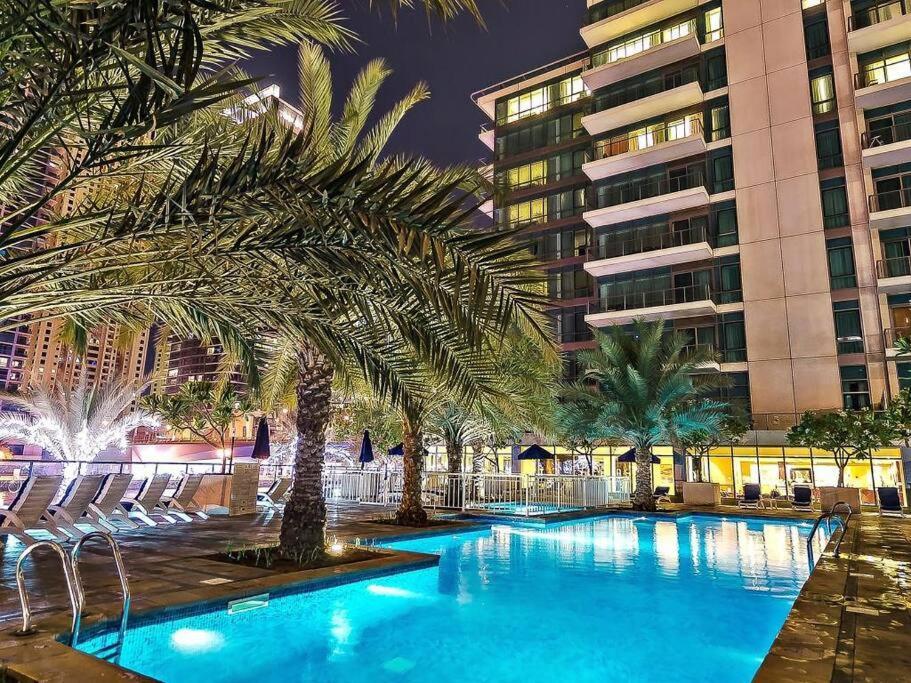 Marina 1 Bedroom Apt. Walking Distance Jbr. Apartamento