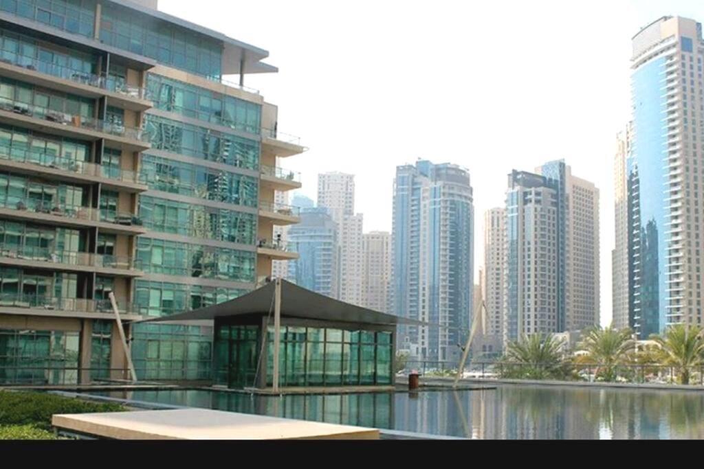Marina 1 Bedroom Apt. Walking Distance Jbr. Apartamento *