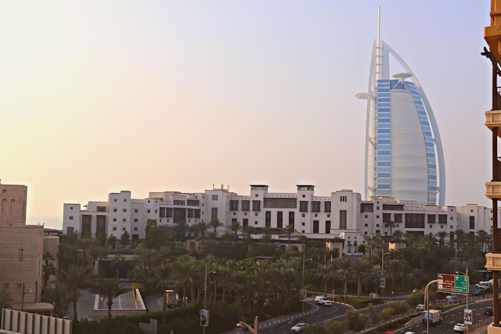 Veluxa - Luxury And Bright 1 Bedroom Apartment, Burj View! Daire Dubai