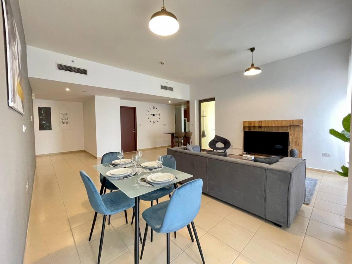 1 World, Premium Hostel, Jbr, Near Metro And Beach Daire