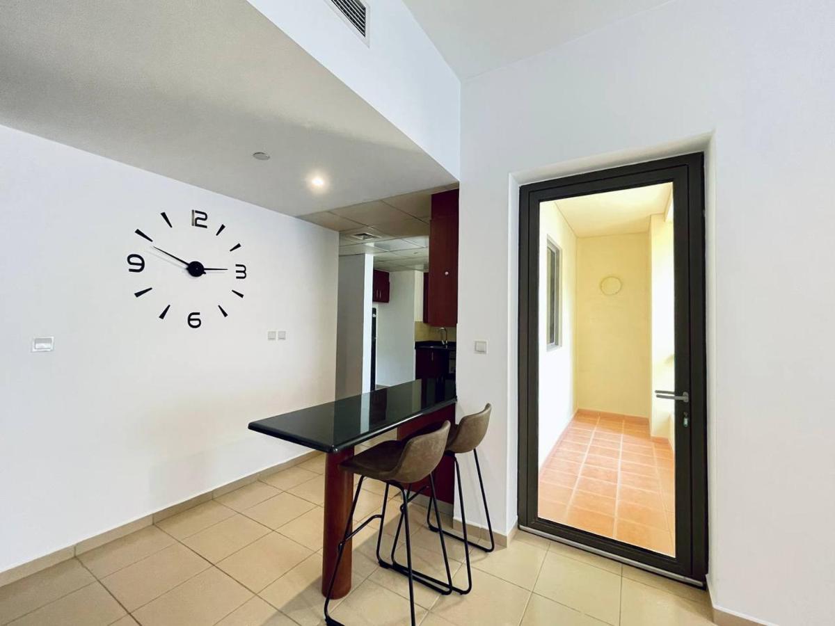 Daire 1 World, Premium Hostel, Jbr, Near Metro And Beach