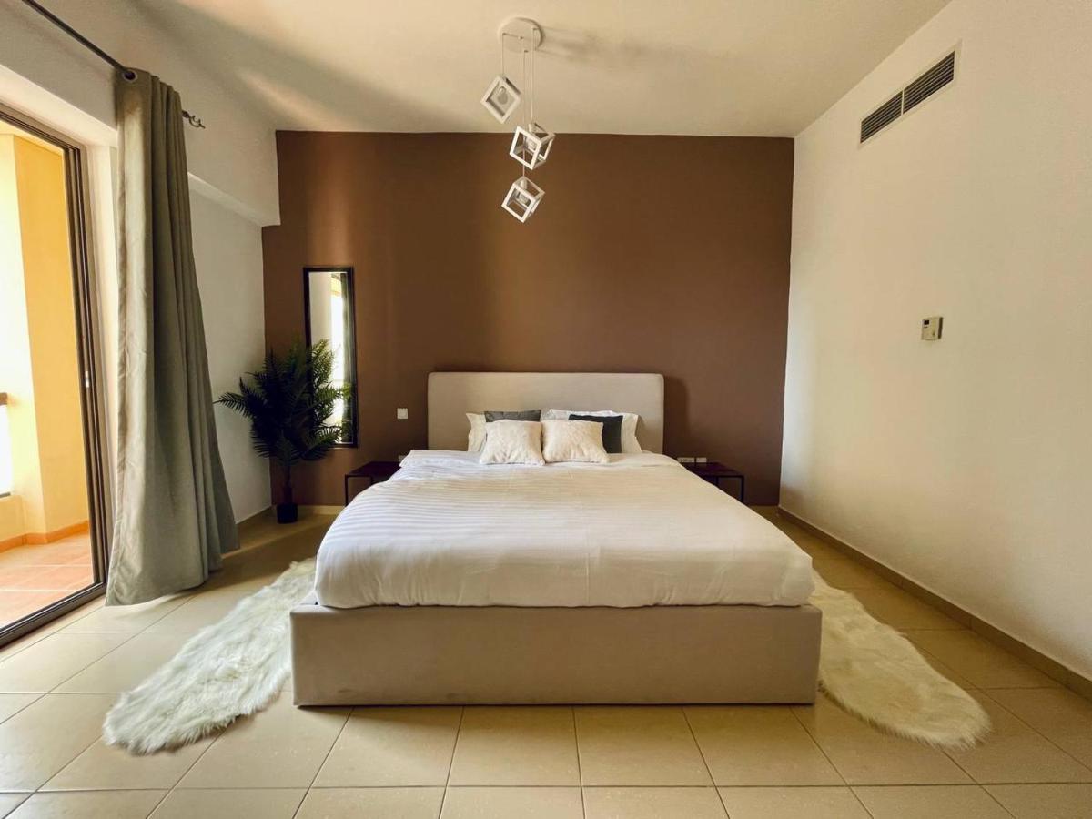 1 World, Premium Hostel, Jbr, Near Metro And Beach Daire Dubai