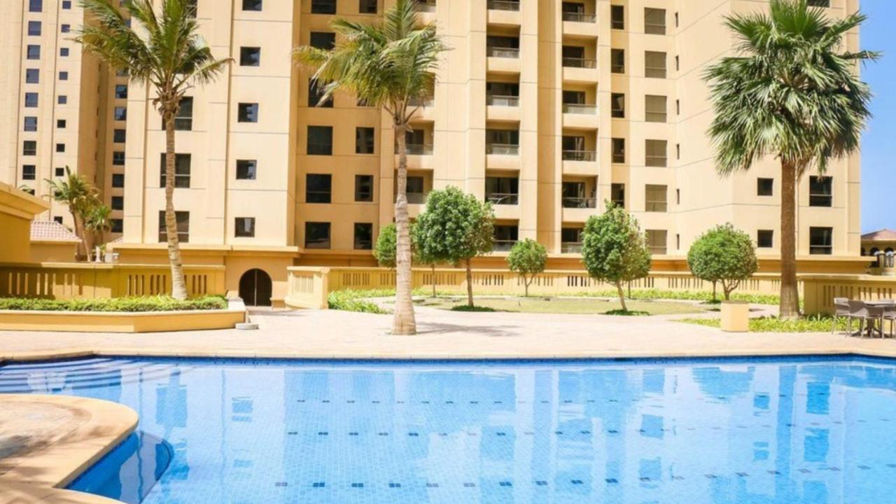 1 World, Premium Hostel, Jbr, Near Metro And Beach Daire