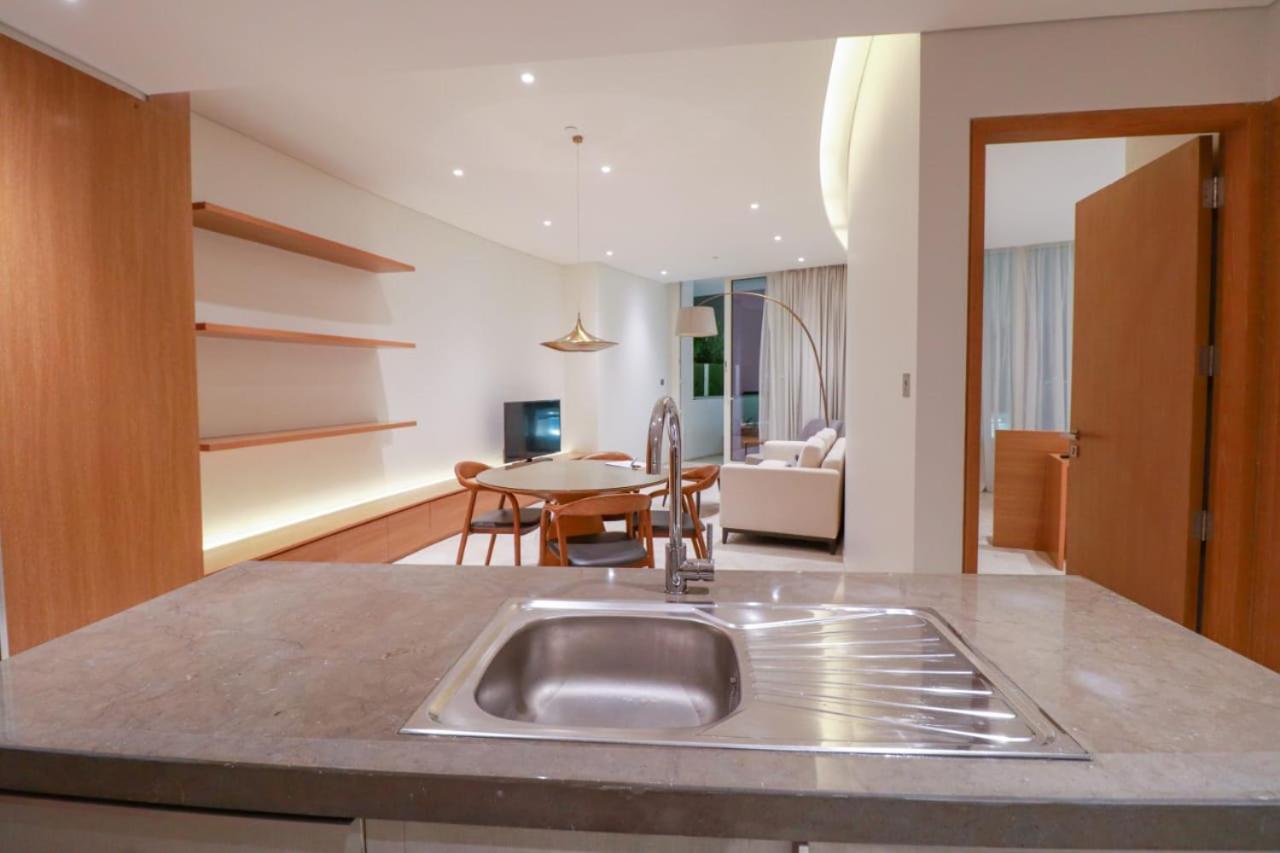 شقة خاصة في فايف جميرا مع مسبح خاص Private In A Five Jumeirah Village With Private Pool Apartment Dubai