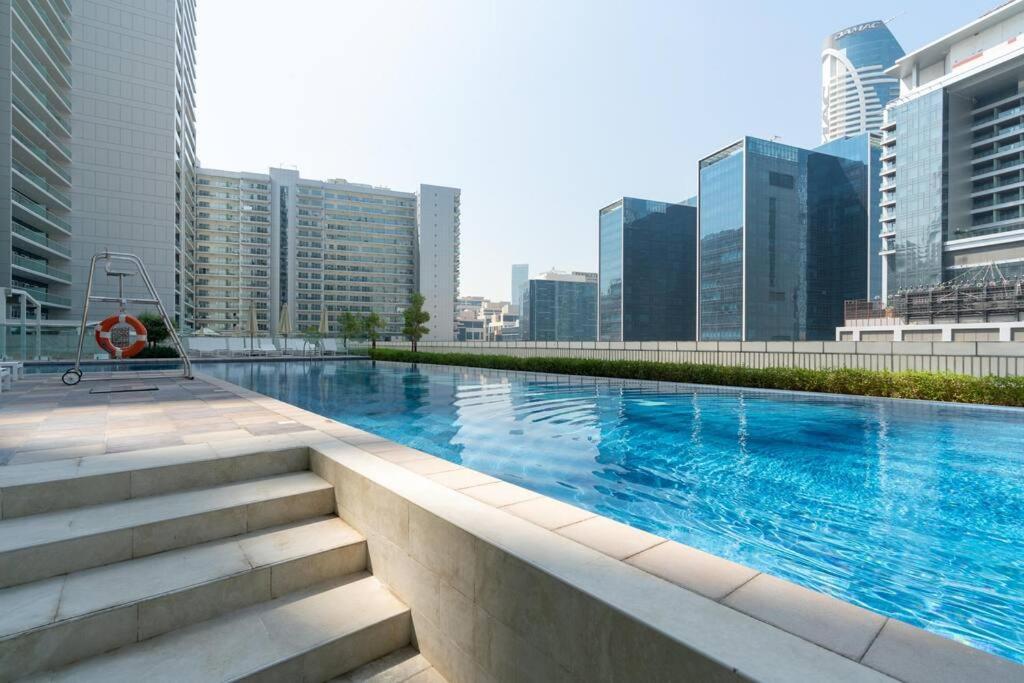 2bdr - Burj Khalifa View - Pool, Sauna & Hamam Apartment *