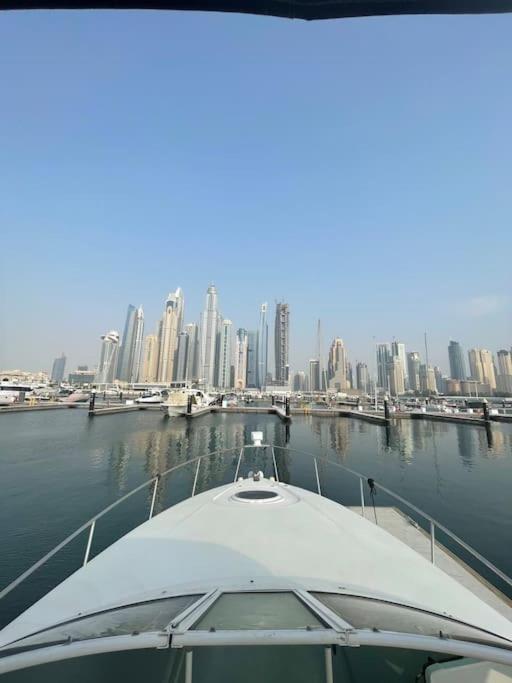 Botel Yacht Boat 2 Beds 1 Bath Eye Marina Jbr *