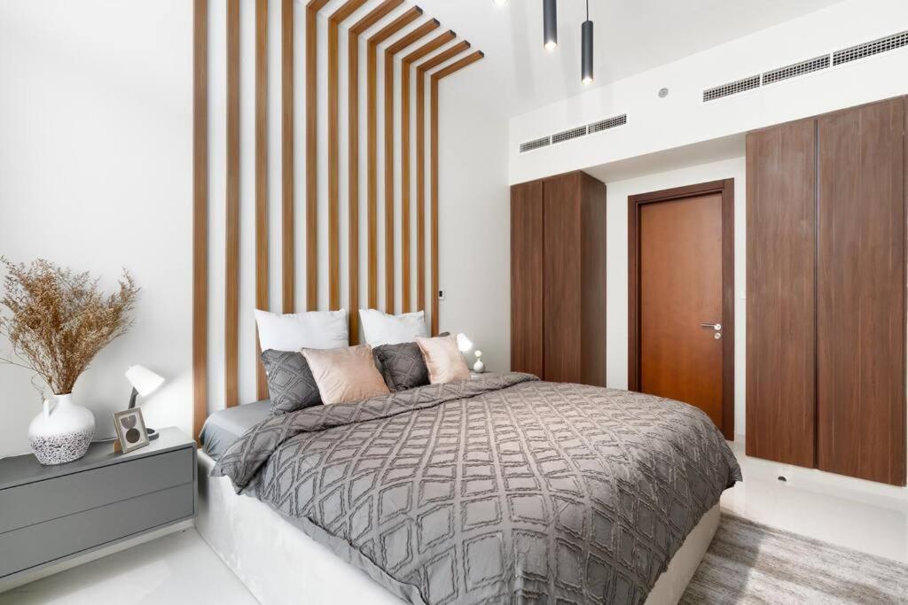 Daire 2bdr - Burj Khalifa View - Pool, Sauna & Hamam Dubai