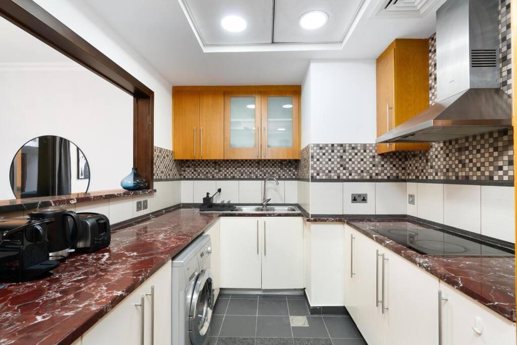 Daire Ultimate 3 Beds Sea And Jbr High Floor *