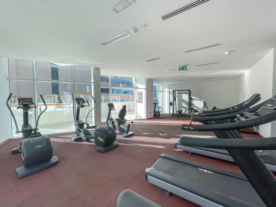 Lively Pop On The Business Bay Canal Apartment Dubai