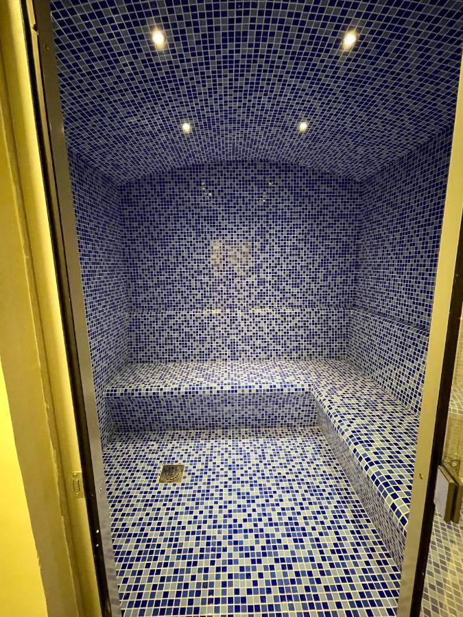 Wonderful Reva Downtown Hotel 4*
