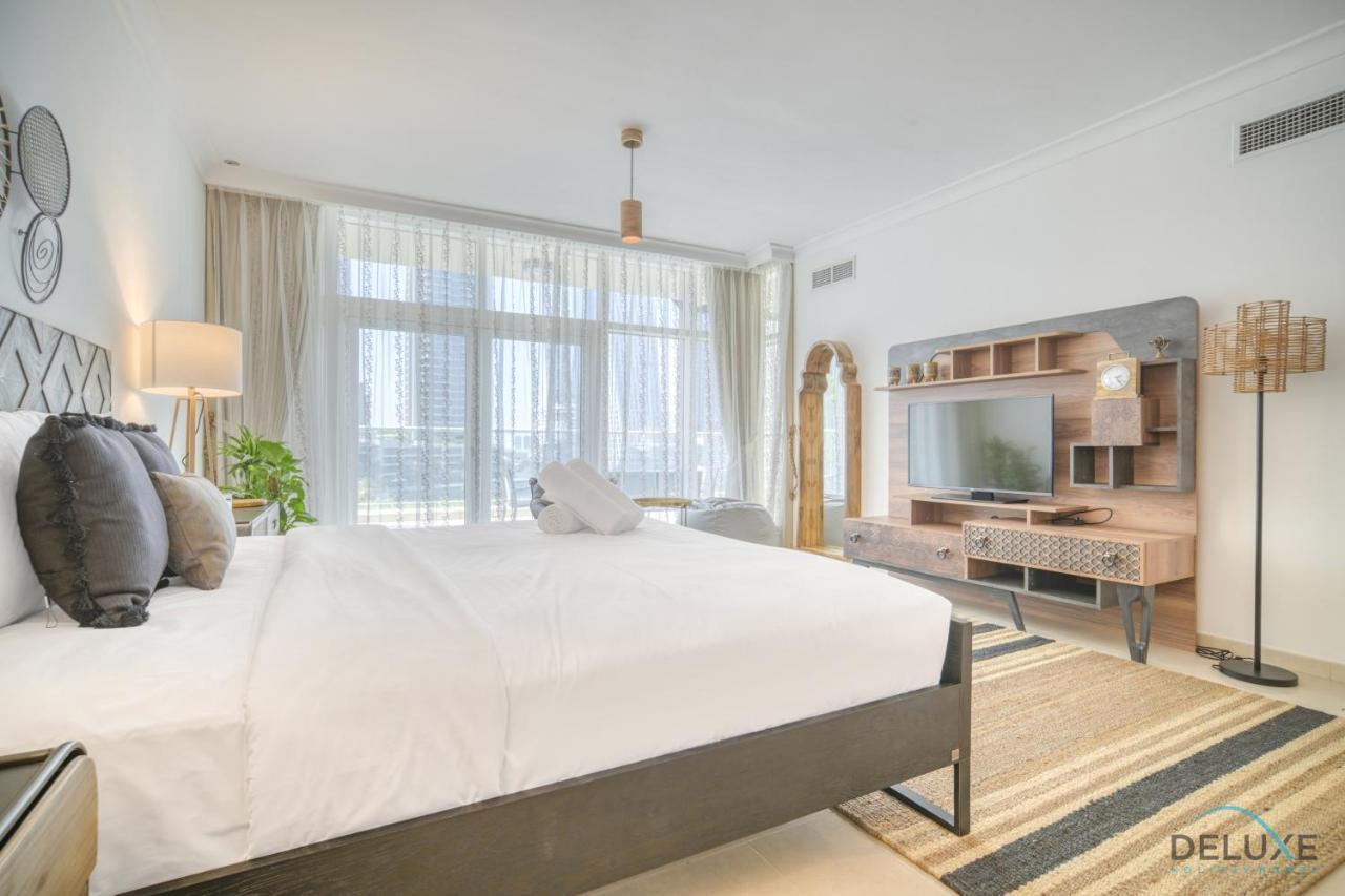 Villa Distinguished 4br With 2 Assistant's At Marinascape Marina By Deluxe Dubai