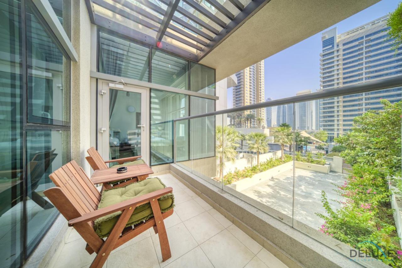 Villa Distinguished 4br With 2 Assistant's At Marinascape Marina By Deluxe