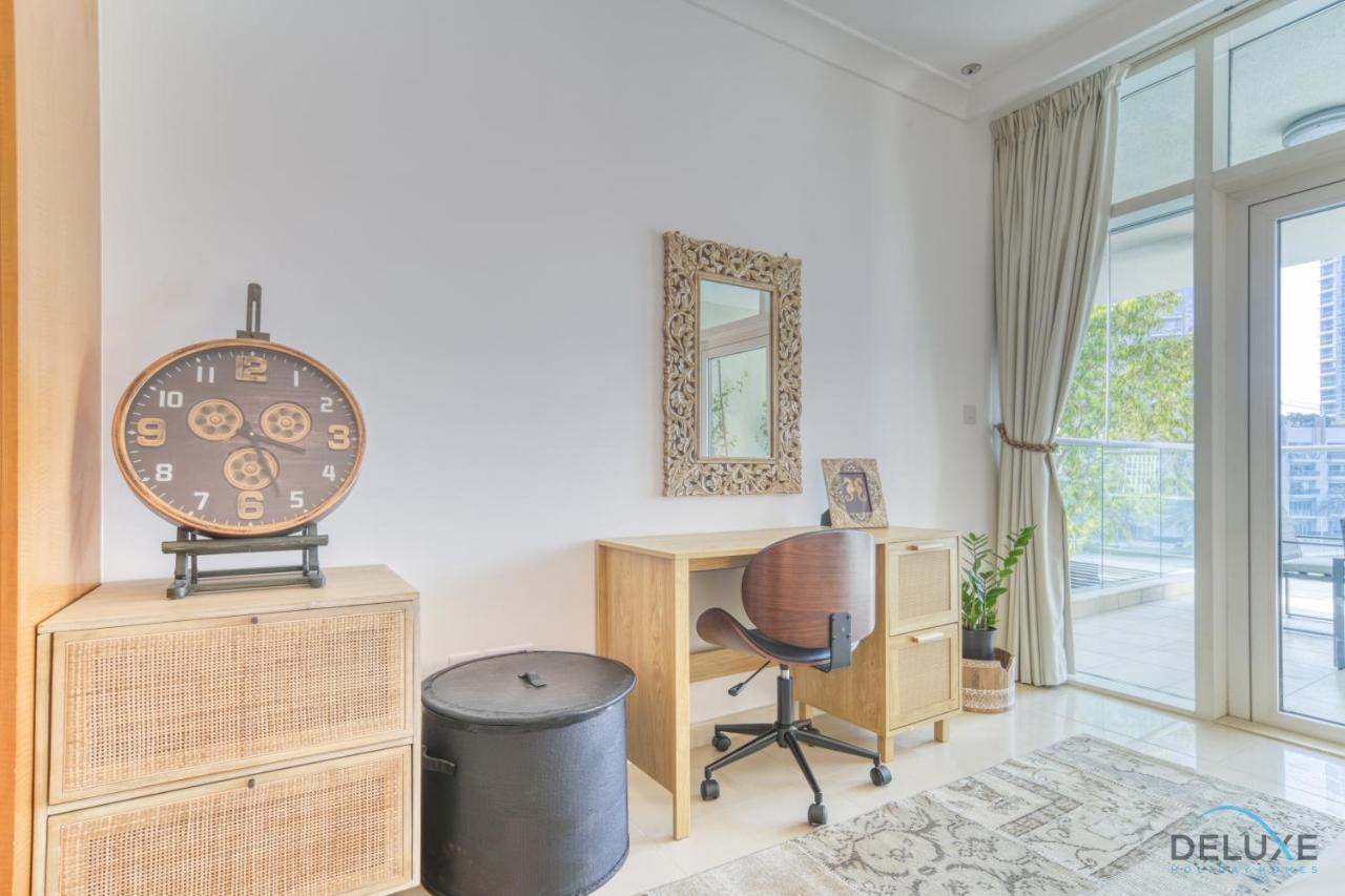 Distinguished 4br With 2 Assistant's At Marinascape Marina By Deluxe Villa