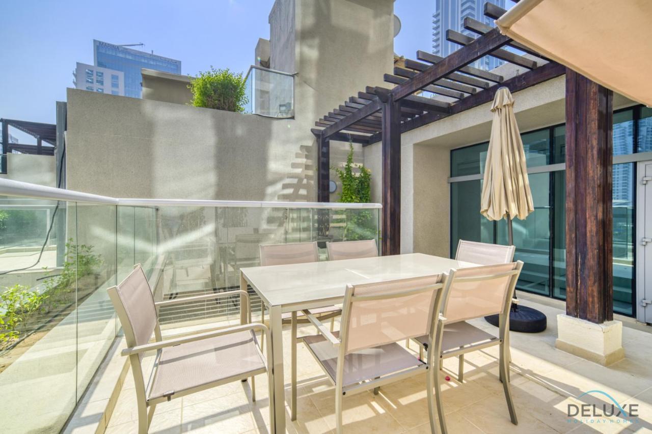 Distinguished 4br With 2 Assistant's At Marinascape Marina By Deluxe Villa