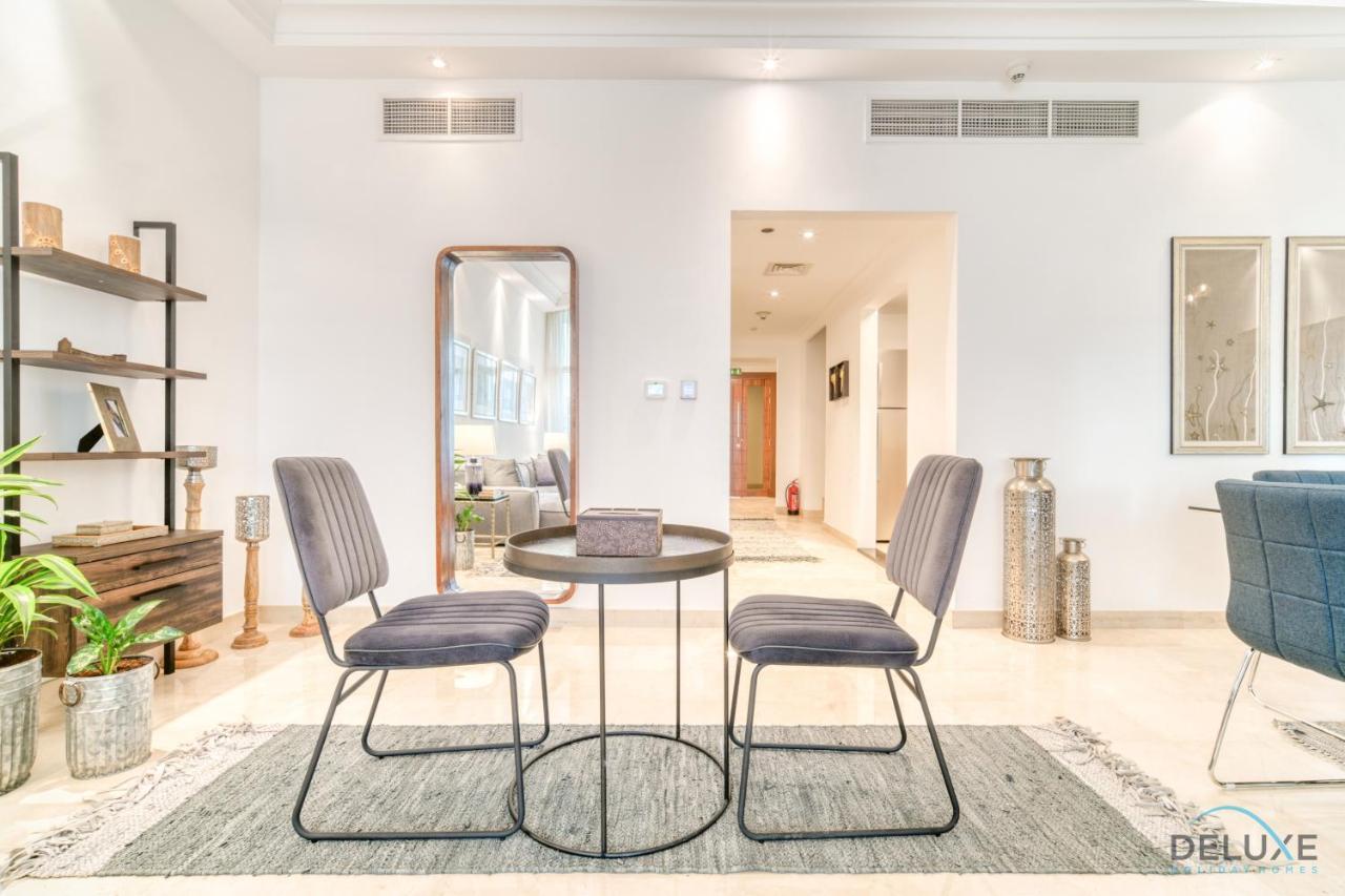 Distinguished 4br With 2 Assistant's At Marinascape Marina By Deluxe Villa