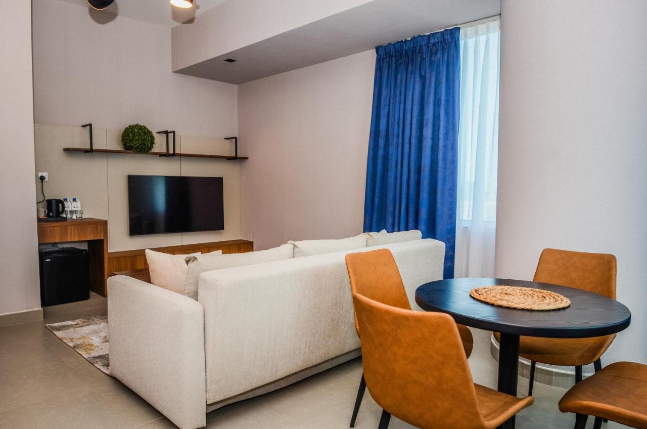 Otel Vogo Grand Formerly Western Academic