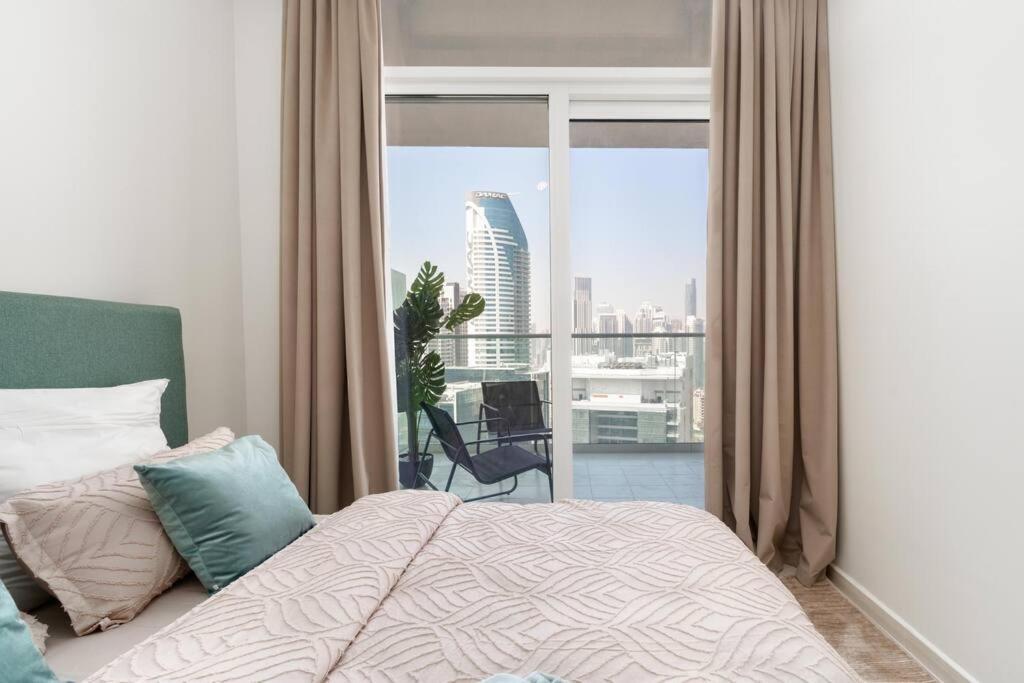 Daire 2bdr - Burj Khalifa View - Pool, Sauna & Hamam