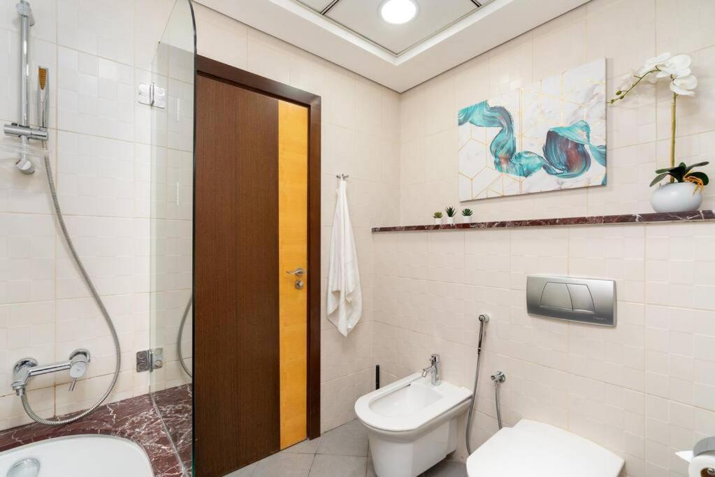 Daire Ultimate 3 Beds Sea And Jbr High Floor *